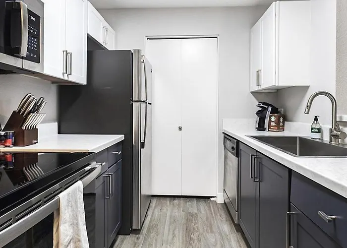 Apartment Landing Modern With Amazing Amenities Tucson
