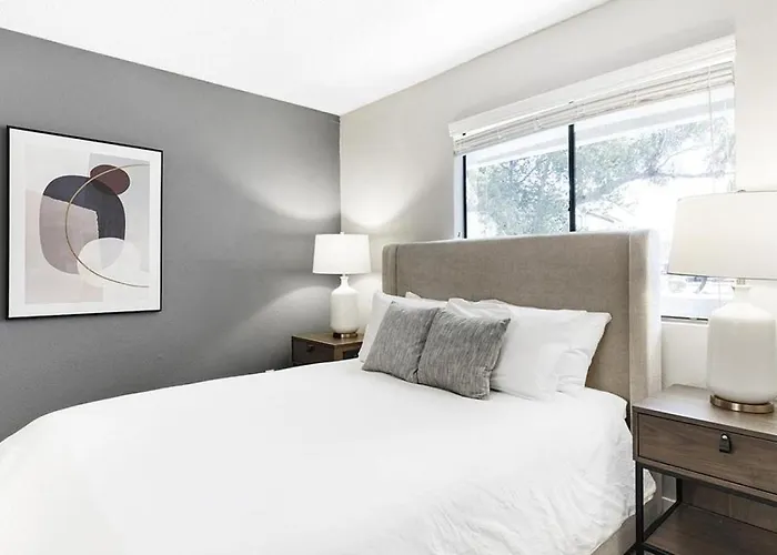 Landing Modern With Amazing Amenities